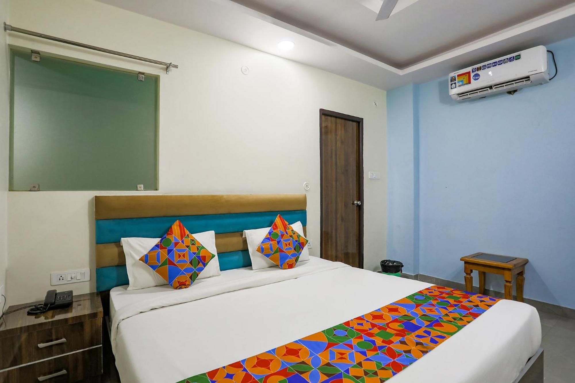 Fabhotel Sm Palace Chinhat Extérieur photo